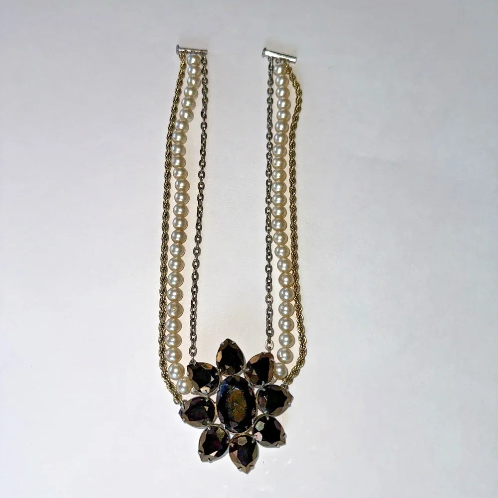 Unbranded Statement Necklace Women OS Gold Silver Pearl Black Crystal Excellent